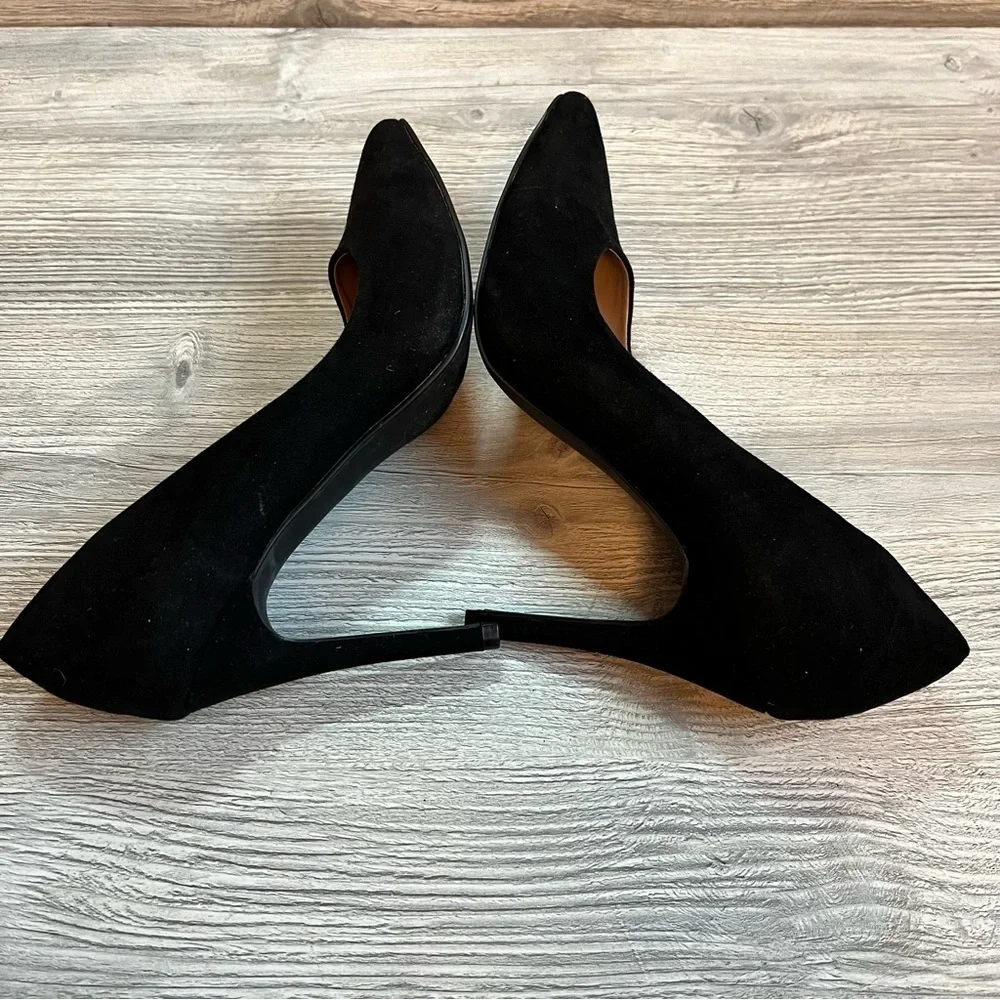 New without tags Abound black classic pointed black flocked heels size 9
